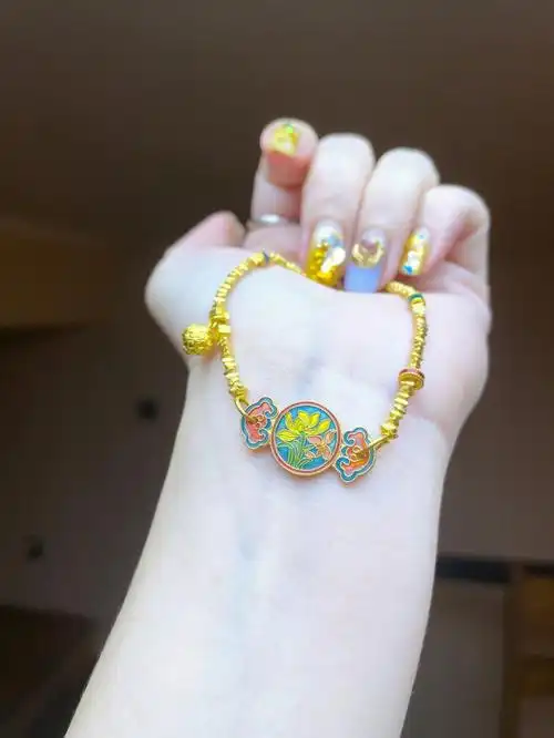 冯秀宁高温手工烧蓝手牌搭配手工金手链