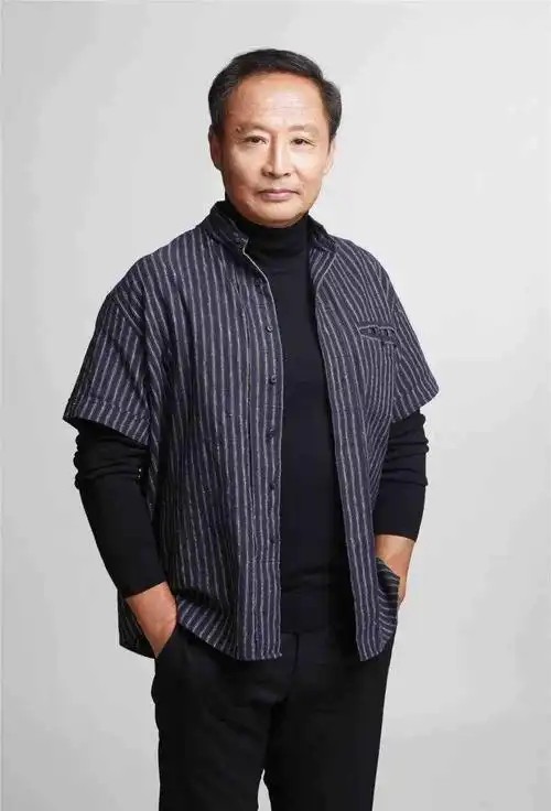 周野芒三任妻子各是谁(演员周野芒与其老婆的感情经历)-启光圈