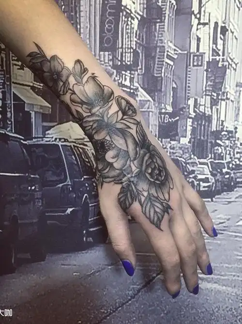 手背花_纹身图案手稿图片_大柔的纹身作品集