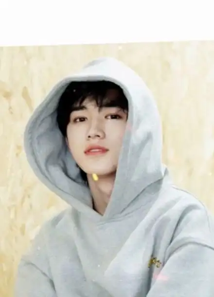 来康康小宋老师的神仙颜值#时代少年团宋亚轩