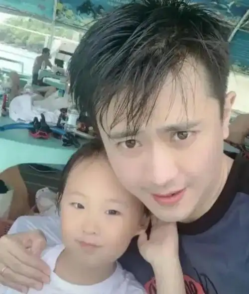 回顾央视主持杨帆我虽和张蕾有绯闻但余生不会辜负平凡的妻子