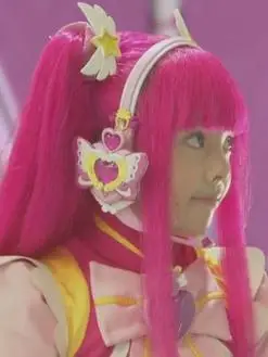 凌美雪(刘黛希饰演)