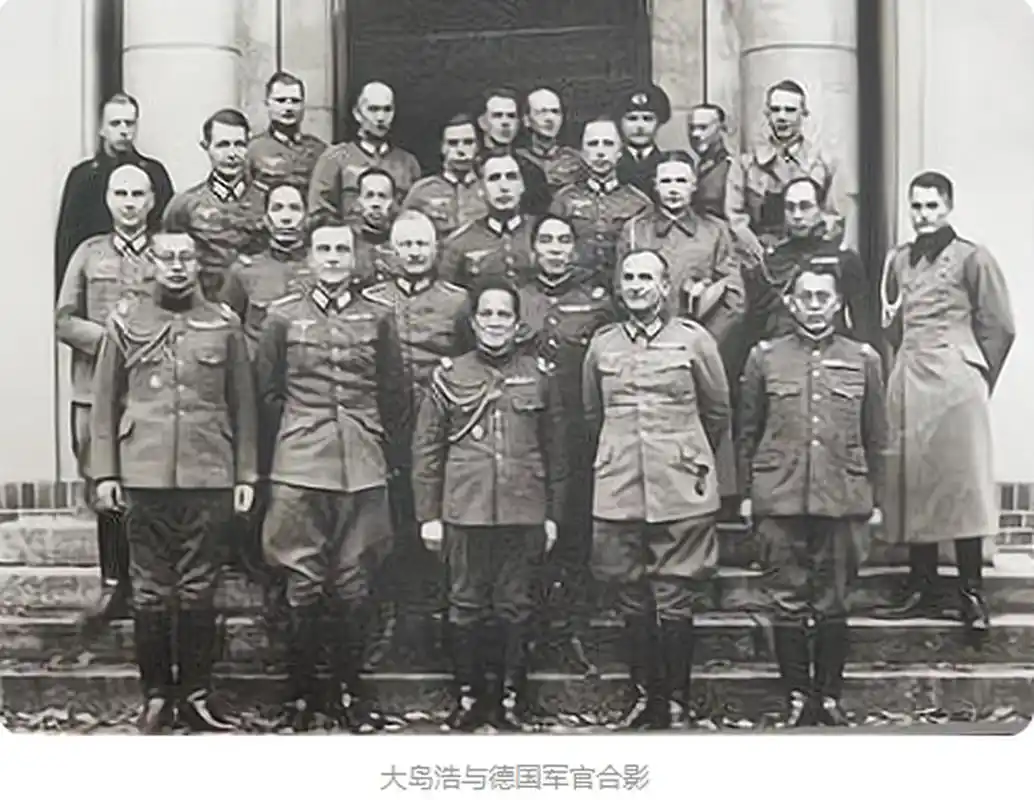 1940年3月11日,德国外交部长里宾特洛甫在与意大利法西斯独裁者