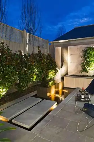 开阔的方形庭院 高清意向图 景观前线 访问www.inla.cn下载高清