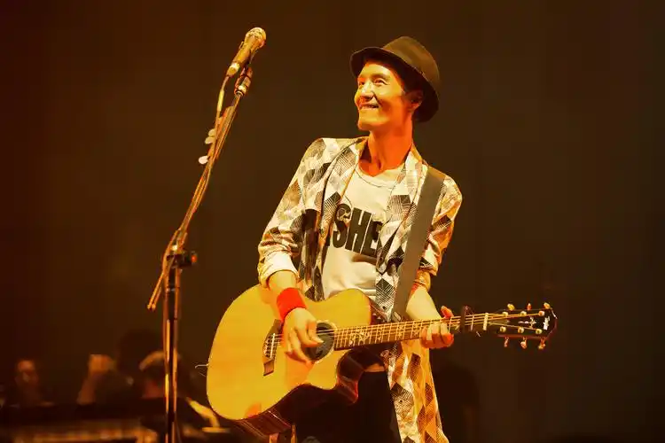 当朴树遇见超级版大事发声看猎户星照亮夜空