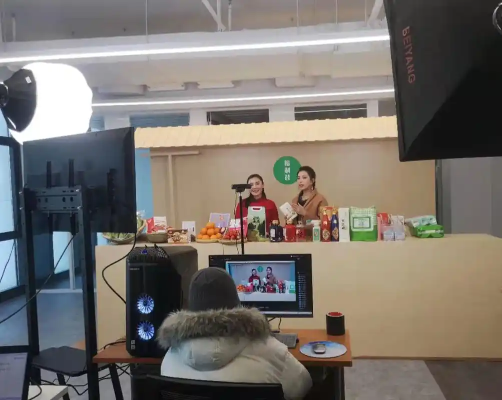 崇明世界级生态岛电商直播园开园,三年将集聚"1000 "带货达人.