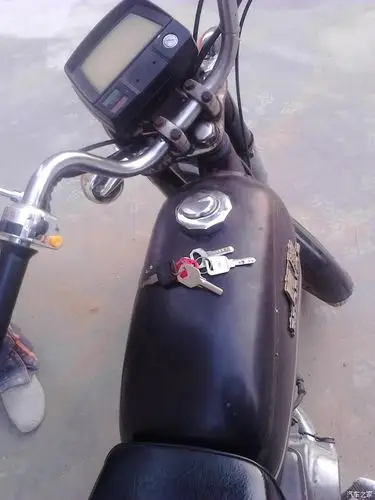 看到一台老爷车86年嘉陵本田jh70两轮摩托车