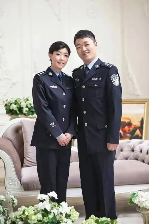 高墙内外爱在朝夕