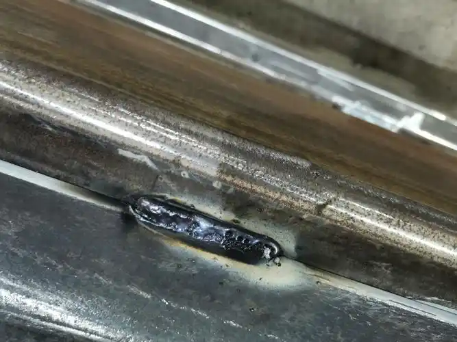 苏州xxx公司现场金属除焊渣去油