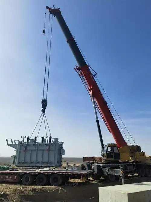 项目部春节后复工吹响冲锋号将淖铁路首台牵引变电所主变压器安装就位