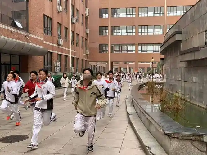 【筑牢校园安全防线】"全民消防,生命至上"