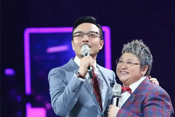 李延亮和韩红谈过恋爱吗一直认为韩红不会结婚