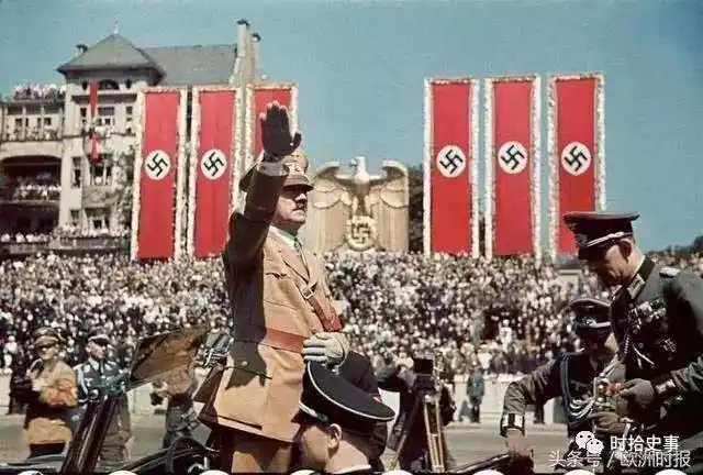 中国游客在德国行纳粹礼被捕,敬个礼犯什么法?