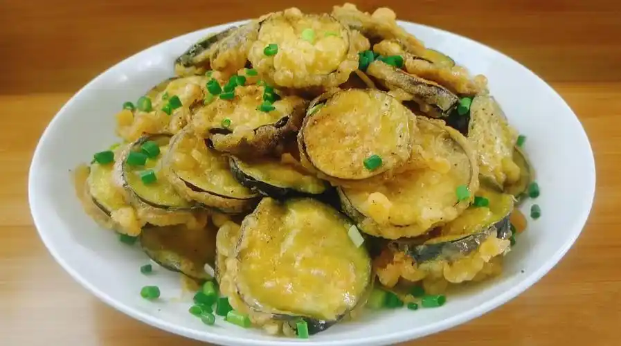 椒盐茄子的家常做法外酥里嫩一口一个太过瘾了你学会了吗