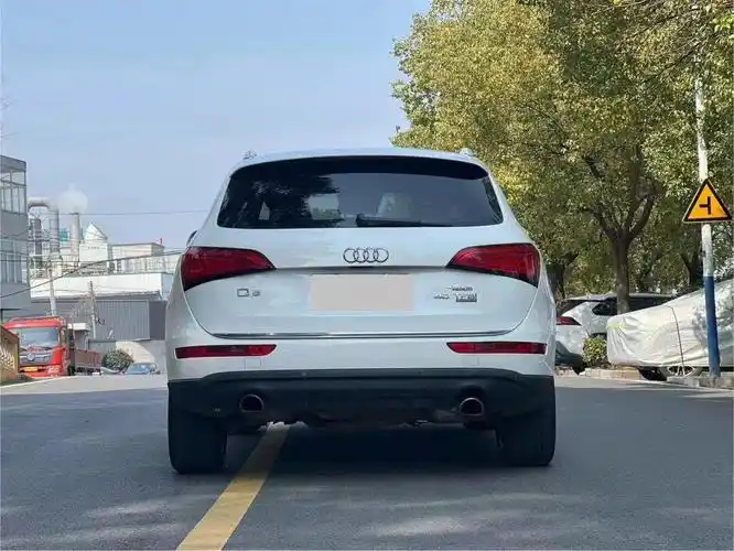 17款奥迪q5,40tfsi技术型,实表8万公里,配置多多:19寸轮毂,电尾,一