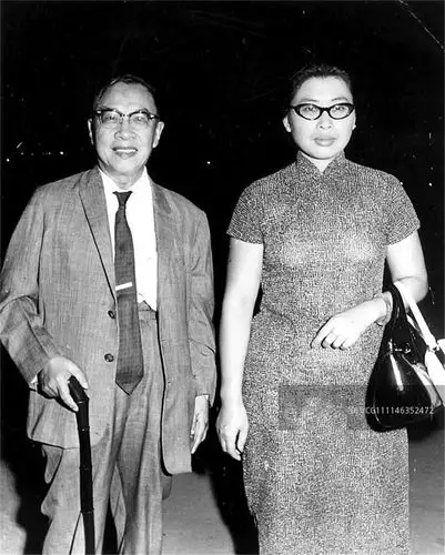 去了台湾的民国名流,72岁梁实秋娶了比他小28岁的韩菁清