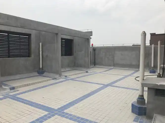 2#楼屋面女儿墙