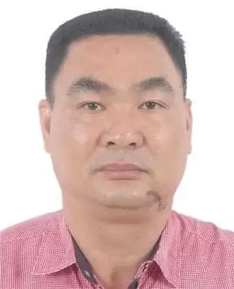 牛生,1968年4月27日出生,广东省廉江市石角镇新开田村人.15.