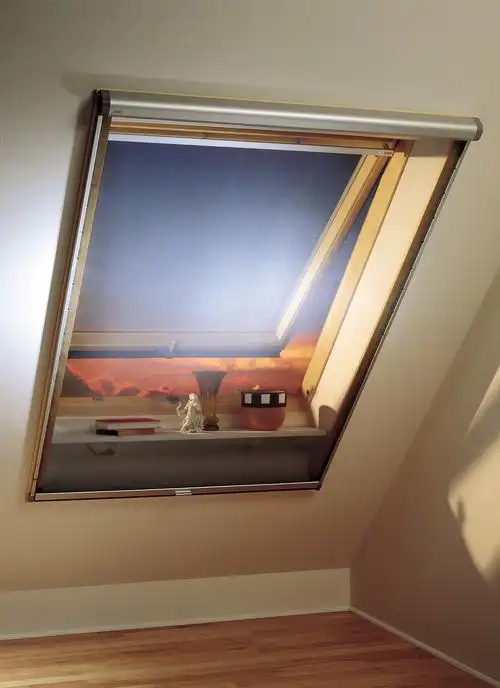 长度为80厘米的控制杆和可伸长至183厘米的伸缩式控制