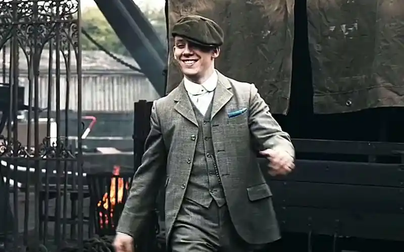 【浴血黑帮】谢尔比家族谁走路的姿势最帅?我投约翰!