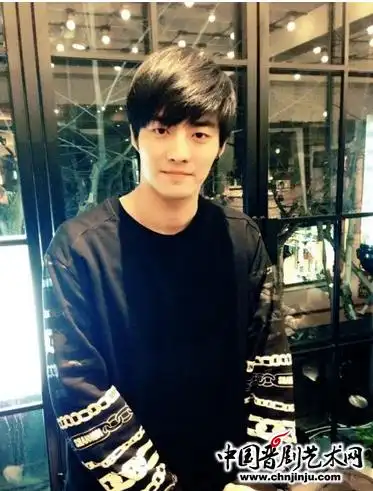 刘福洋舞蹈男孩必须强