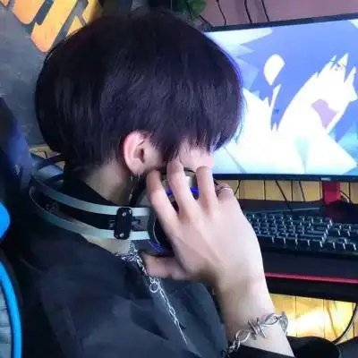 2021男生单身头像照片