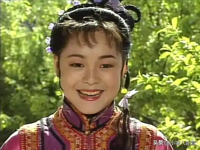 很多观众认识她还是通过《西游记后传》这部剧,她在剧中出演的是 "