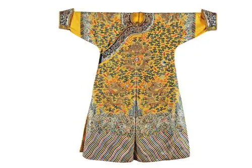 8324a 清中期 明黄色绸绣彩云金龙纹十二章龙袍