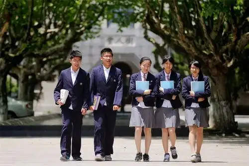 光华中学校服上海国际学校校服颜值大