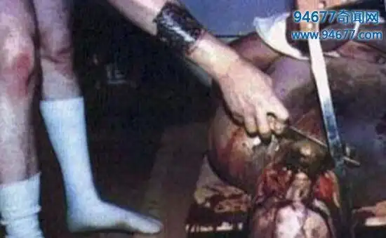 史上最变态的hellokitty藏尸案残暴至极竟逼受害者饮尿吃屎