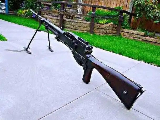 哈奇开斯m1922式轻机枪