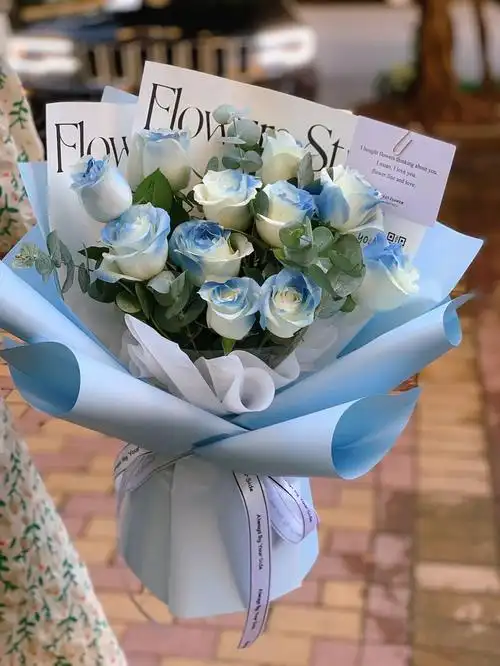 碎冰蓝花束  #碎冰蓝玫瑰