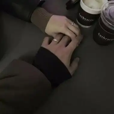 手控男女牵手头像男女各一只手牵手图片头像