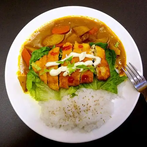 舍得cs做的炸鸡排咖喱饭