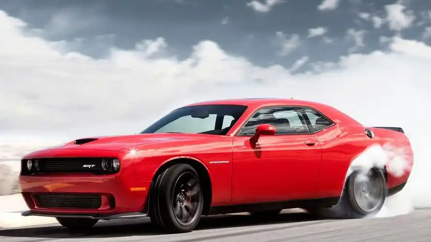 骚气红色超跑汽车图片桌面壁纸