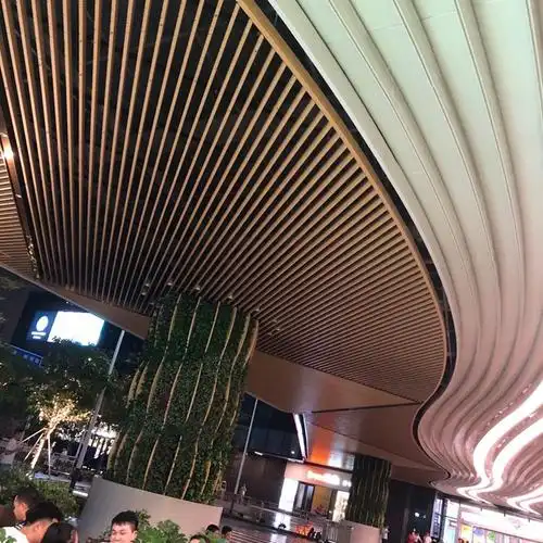 地铁站大小铝方通吊顶可量身定制