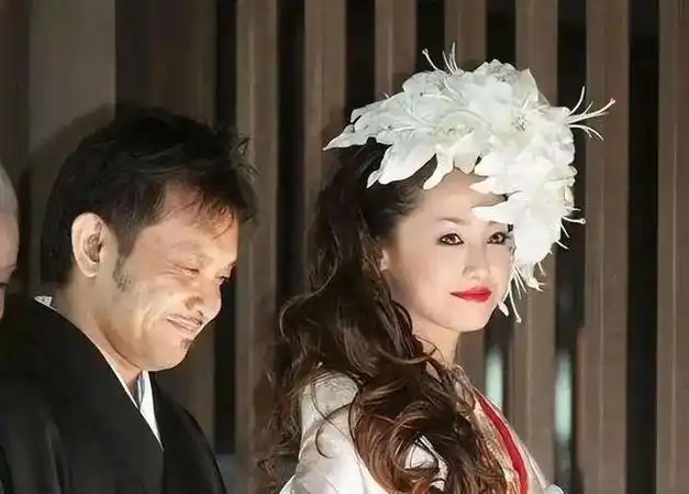 当红女星承认吸毒10年,还有更大的瓜:1次50万,太狠了|绘里|女明星