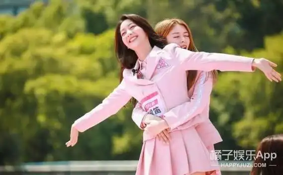 范世錡和戚砚笛现在还在一起吗,还记得《创1》里的戚砚笛吗