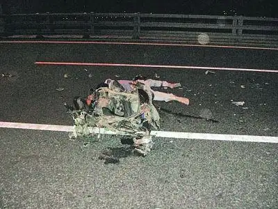 司机高速路撞死逆行摩托男 逃逸后事故性质改变