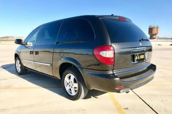 2008年3月 道奇 凯领 3.0 经典版-大连锐达名车汇