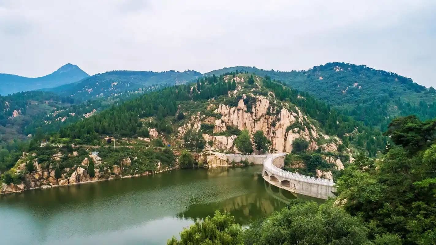 济南市南部山区管理委员会 南山如画 山东好景|济南南山里的醉美"琥珀