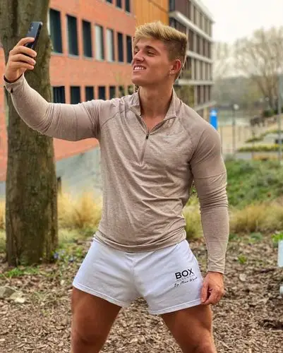 范思迪时尚 男模图库 instagram-boys 欧洲斯洛伐克网红paul cassidy