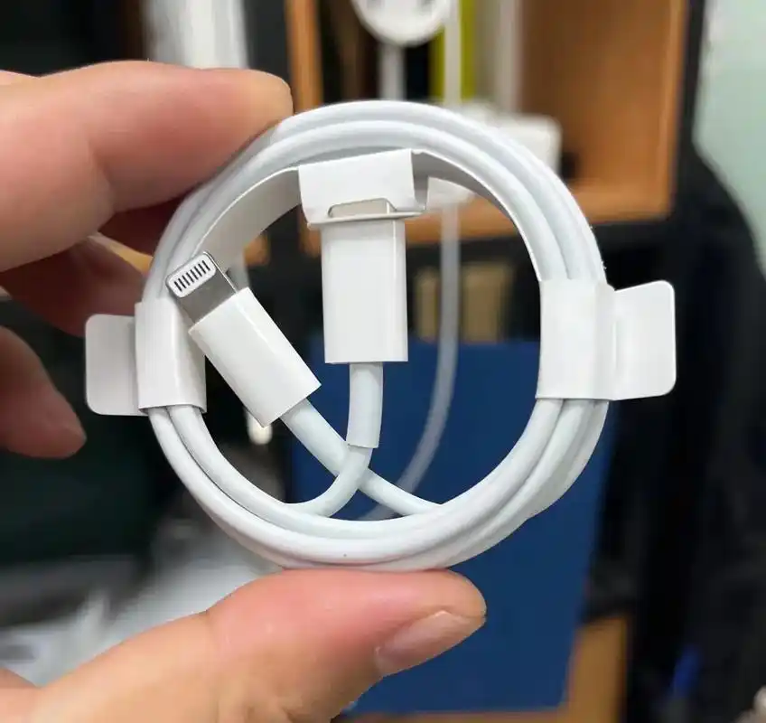 tpye苹果数据线.拆机快充线,有点明显小痕迹 百分之百正品 - 抖音