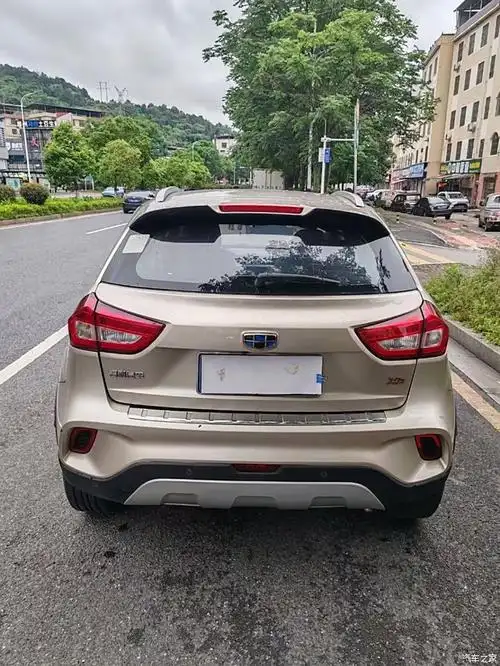 售卖一手私家车一台,17年吉利远景x3