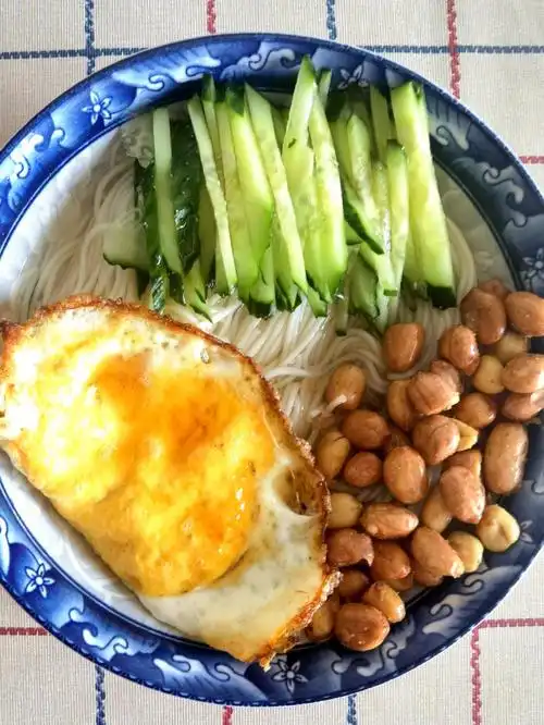 简单易学的煮面条哦