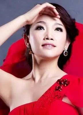 李雪的个人资料及图片 非常完美李雪照片