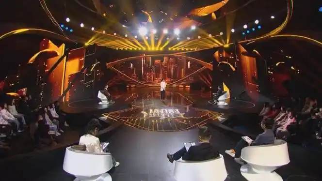 作为一个开播8年的正能量故事访谈节目,近两年,《谢谢你来了》凭借