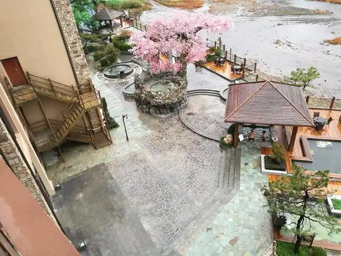 辽宁本溪枫香谷温泉一日电子票