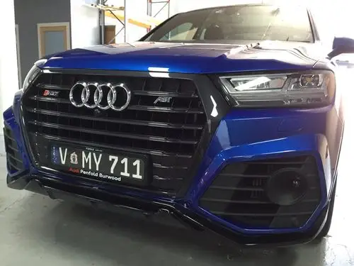 > 超级保姆车,奥迪abt-sq7