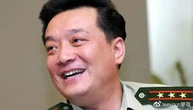 相声演员王平,师从李伯祥,因过度劳累逝世,葬礼千余观众送别